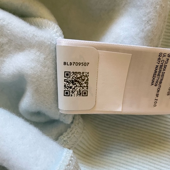The North Face Women’s Snowy Mountain Hoodie In Ice Blue - Picture 4 of 5